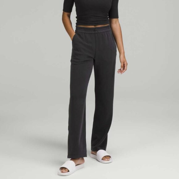 Lululemon Softstreme High-Rise Pant Black Regular Peach-Fuzz Straight Leg Size 8 - Picture 1 of 16